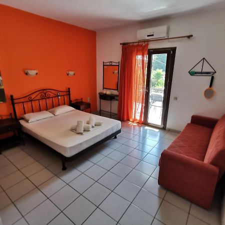 Aparthotel Marinos Aparts à Sívota Extérieur photo